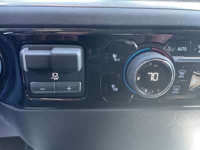 2025 Chevrolet 1500 Crew Cab, $62020. Photo 9