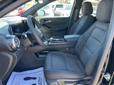 2025 Chevrolet Equinox, $30595. Photo 3