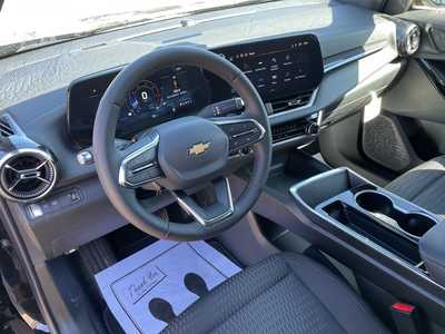 2025 Chevrolet Equinox, $30595. Photo 4