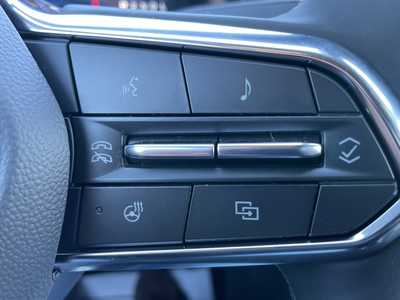 2025 Chevrolet Equinox, $30595. Photo 6