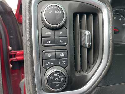 2022 Chevrolet 2500 Crew Cab, $46320. Photo 6