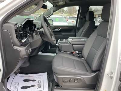 2025 Chevrolet 1500 Crew Cab, $55795. Photo 3