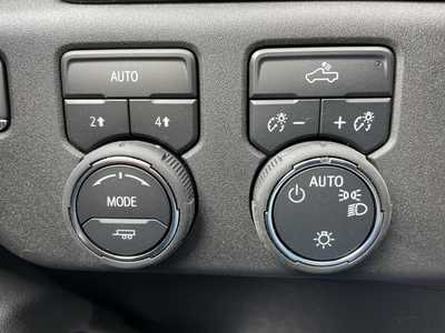 2025 Chevrolet 1500 Crew Cab, $55795. Photo 5