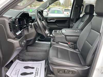 2024 Chevrolet 1500 Crew Cab, $40803. Photo 3