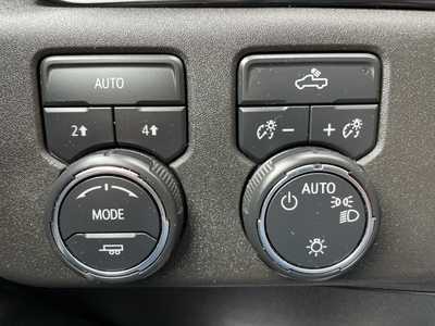 2024 Chevrolet 1500 Crew Cab, $40803. Photo 5