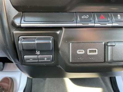 2021 Chevrolet 1500 Reg Cab, $28617. Photo 10