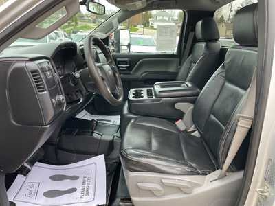 2016 Chevrolet 3500 Reg Cab, $22241. Photo 3