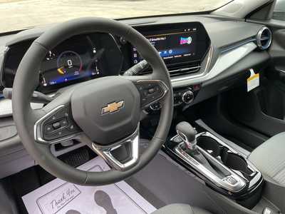 2025 Chevrolet Trax, $24590. Photo 4