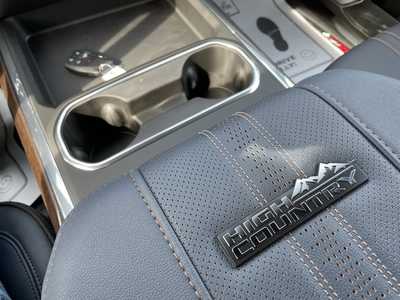 2025 Chevrolet 3500 Crew Cab, $87990. Photo 9
