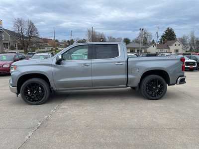 2025 Chevrolet 1500 Crew Cab, $73015. Photo 2