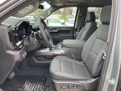 2025 Chevrolet 1500 Crew Cab, $73015. Photo 4