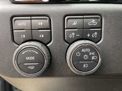 2025 Chevrolet 1500 Crew Cab, $73015. Photo 6