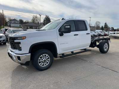 2025 Chevrolet 2500 Ext Cab, $53705. Photo 1