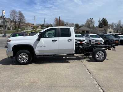 2025 Chevrolet 2500 Ext Cab, $53705. Photo 2