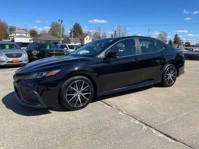 2021 Toyota Camry, $21499. Photo 1