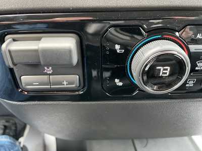 2025 Chevrolet 2500 Crew Cab, $76655. Photo 10