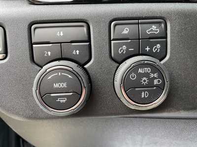 2025 Chevrolet 2500 Crew Cab, $76655. Photo 5
