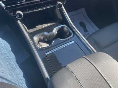 2025 Chevrolet Traverse, $51790. Photo 8