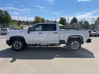 2025 Chevrolet 2500 Crew Cab, $59330. Photo 2