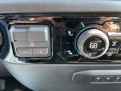 2025 Chevrolet 3500 Crew Cab, $. Photo 10
