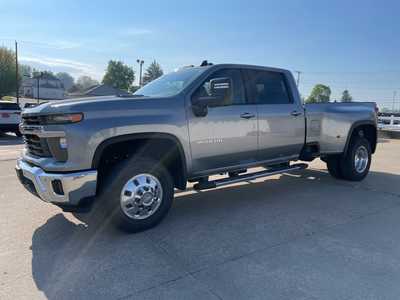 2025 Chevrolet 3500 Crew Cab, $. Photo 1