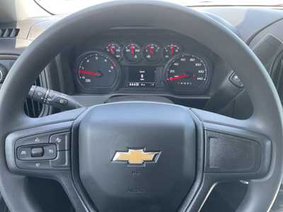 2025 Chevrolet 3500 Crew Cab, $. Photo 5