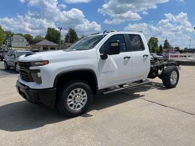 2025 Chevrolet 3500 Ext Cab, $64595. Photo 1