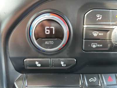 2022 Chevrolet 3500 Crew Cab, $45826. Photo 10