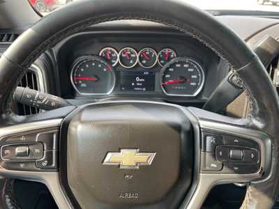 2022 Chevrolet 3500 Crew Cab, $45826. Photo 5