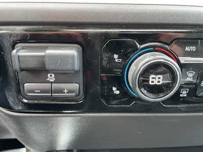 2022 Chevrolet 1500 Crew Cab, $46987. Photo 10
