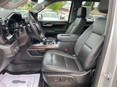 2022 Chevrolet 1500 Crew Cab, $46987. Photo 3