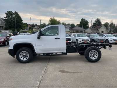2025 Chevrolet Silverado 3500HD, $52215. Photo 2