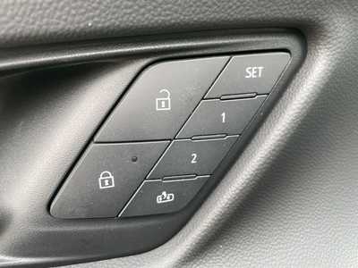 2026 Chevrolet Equinox, $38290. Photo 5