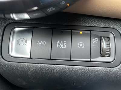 2026 Chevrolet Equinox, $38290. Photo 8