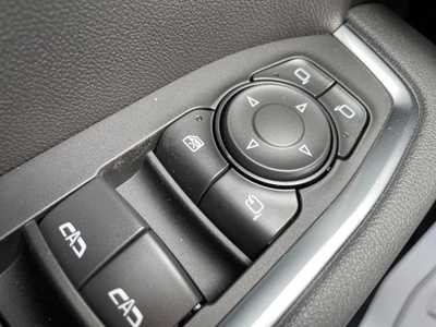 2025 Chevrolet 1500 Crew Cab, $69070. Photo 5