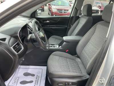 2022 Chevrolet Equinox, $22923. Photo 3
