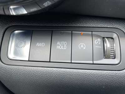2026 Chevrolet Equinox, $35485. Photo 4