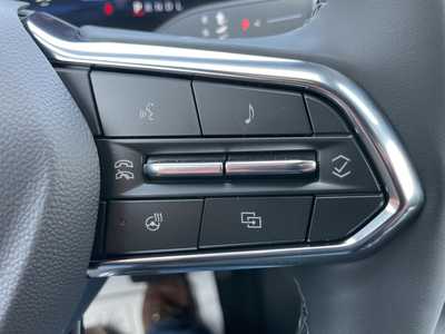 2026 Chevrolet Equinox, $35485. Photo 6
