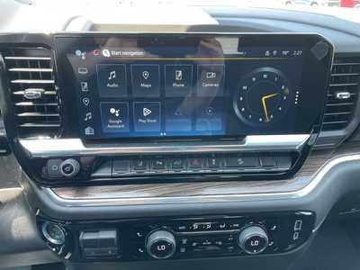 2025 Chevrolet 3500 Crew Cab, $65195. Photo 8