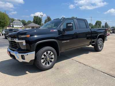 2025 Chevrolet 3500 Crew Cab, $65195. Photo 1