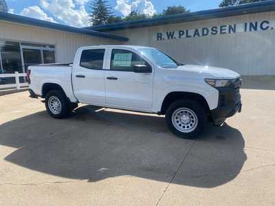 2025 Chevrolet Colorado Crew Cab, $34690. Photo 4