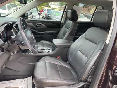 2021 Chevrolet Traverse, $25581. Photo 3