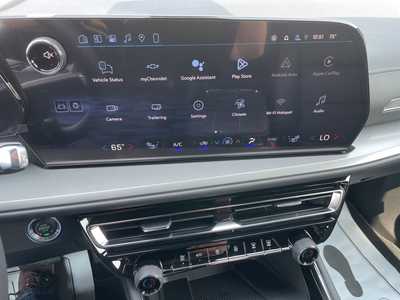 2026 Chevrolet Traverse, $49420. Photo 7