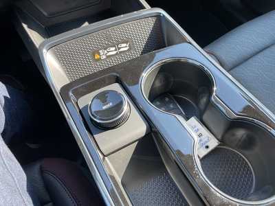 2026 Chevrolet Equinox, $38785. Photo 7