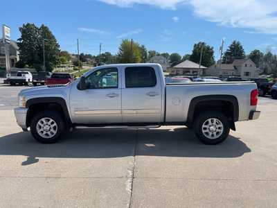 2013 Chevrolet 2500 Crew Cab, $11977. Photo 2