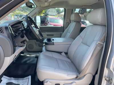 2013 Chevrolet 2500 Crew Cab, $11977. Photo 3