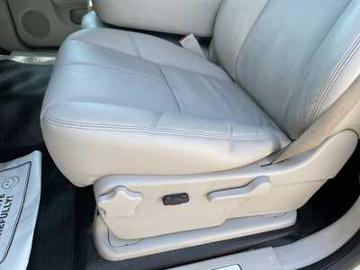 2013 Chevrolet 2500 Crew Cab, $11977. Photo 4