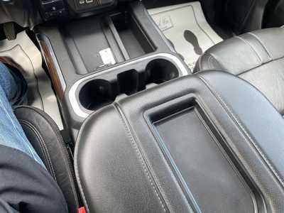 2021 Chevrolet 3500 Crew Cab, $45821. Photo 11