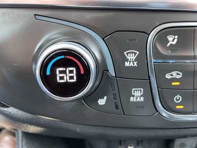 2021 Chevrolet Traverse, $30482. Photo 11