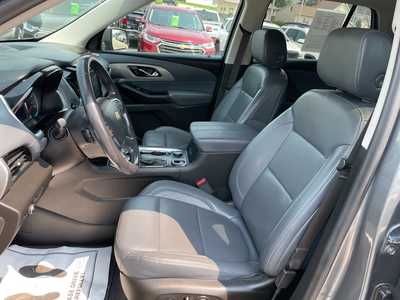 2021 Chevrolet Traverse, $30482. Photo 4